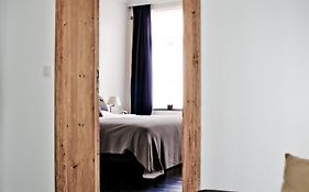 House Ninety Guesthouse